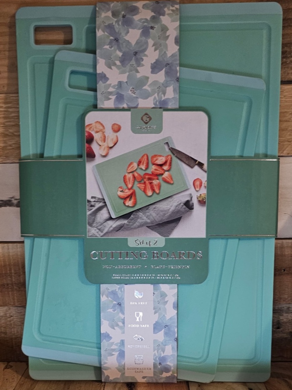 Gourmet Kitchen Set of 2 Mint Green Cutting Boards